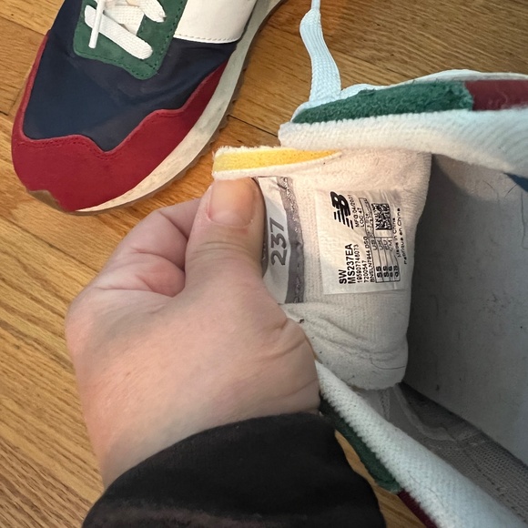 New Balance 237 - Picture 5 of 5
